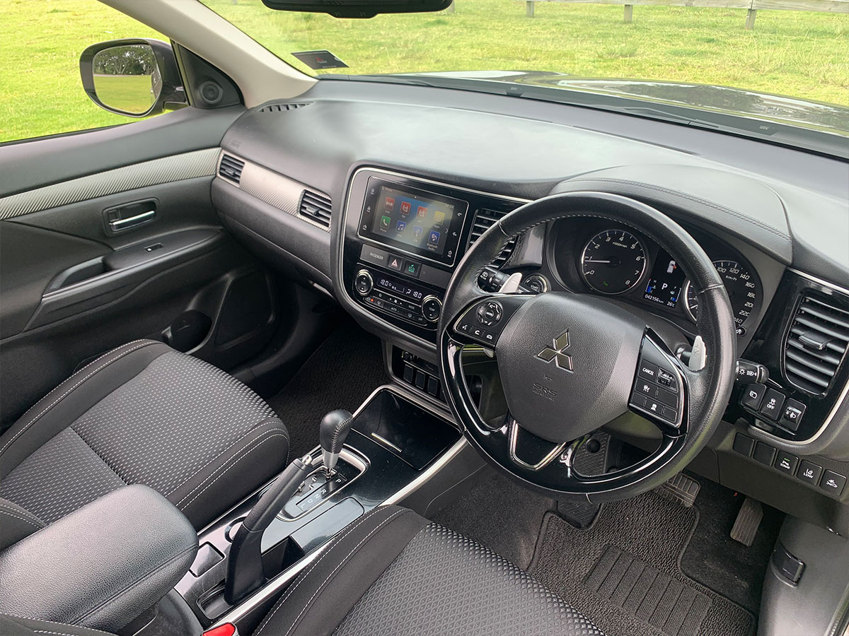2017 Mitsubishi Outlander XLS 2.0L 2WD Petrol Automatic