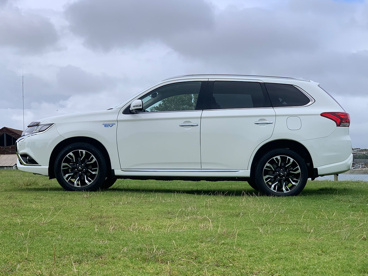 2018 Mitsubishi Outlander VRX PHEV HYBRID 88Kw 4WD