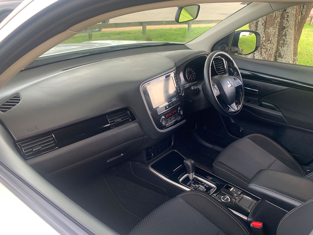 2019 Mitsubishi Outlander LS 2.4L Petrol 4WD 7 Seater Automatic