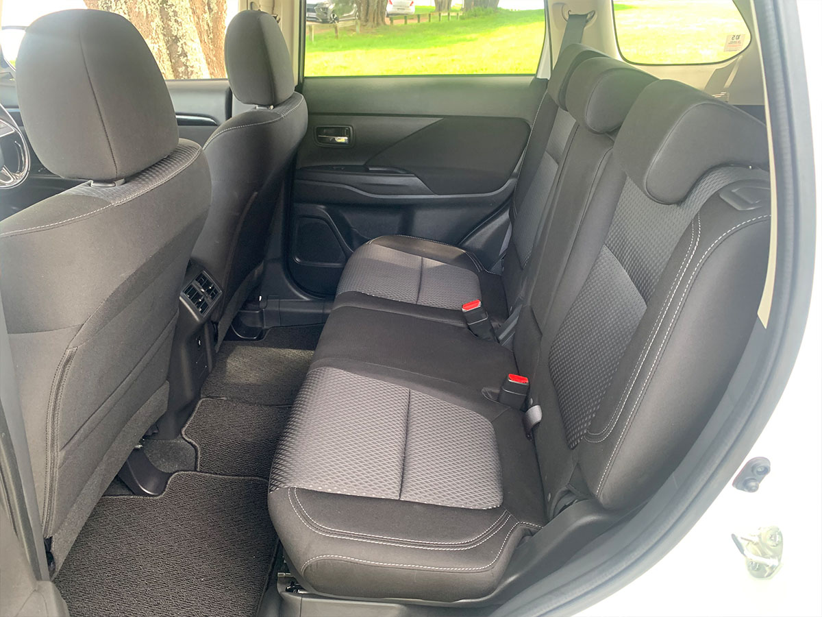 2019 Mitsubishi Outlander LS 2.4L Petrol 4WD 7 Seater Automatic