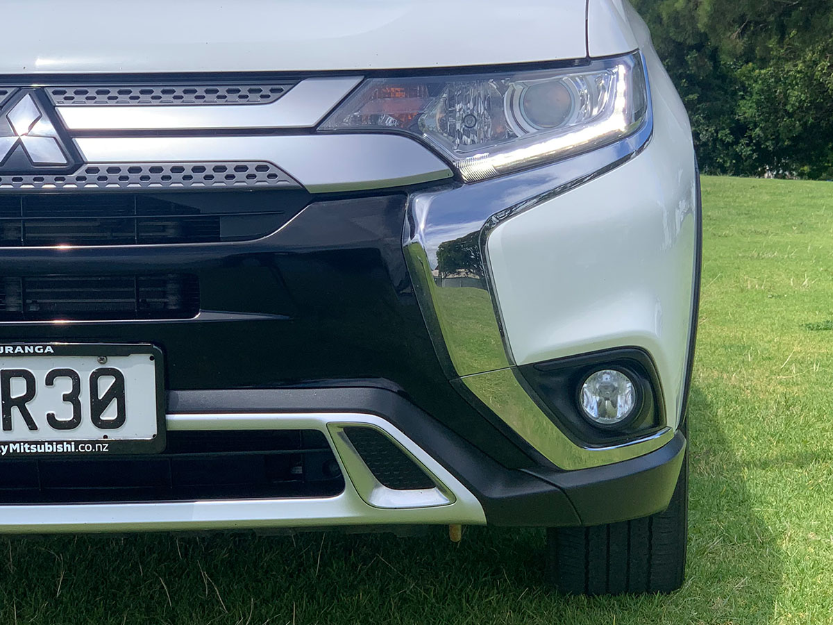 2019 Mitsubishi Outlander LS 2.4L Petrol 4WD 7 Seater Automatic