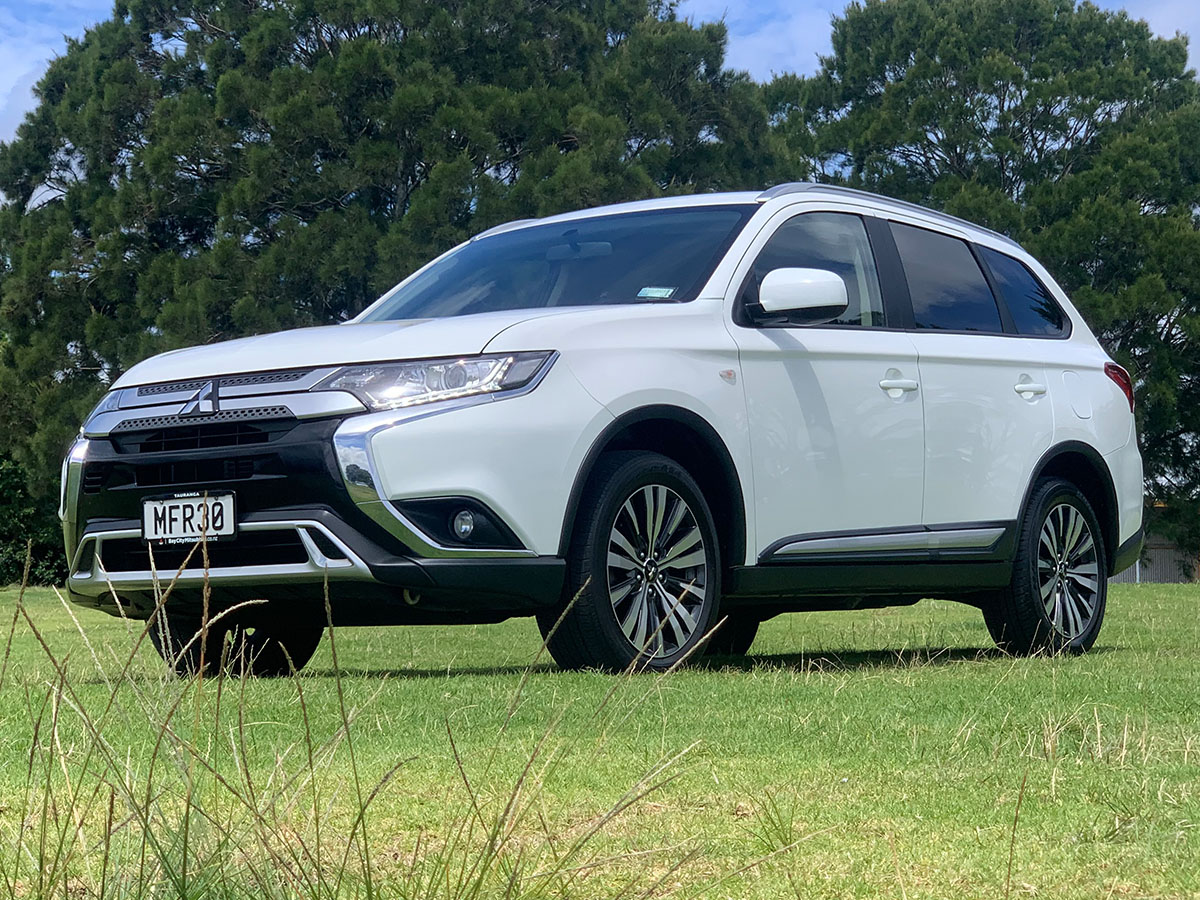 2019 Mitsubishi Outlander LS 2.4L Petrol 4WD 7 Seater Automatic