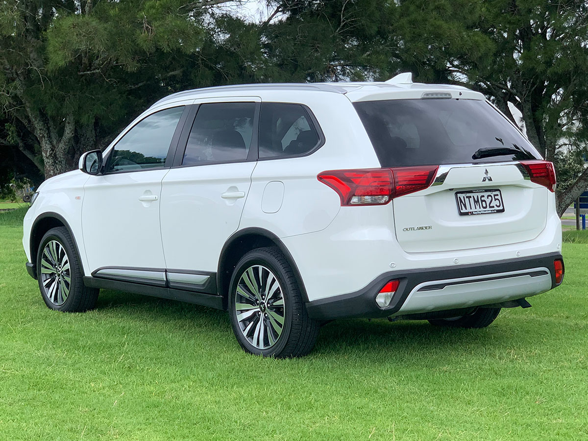 2021 Mitsubishi Outlander LS 2.4L Petrol 7 Seater Automatic