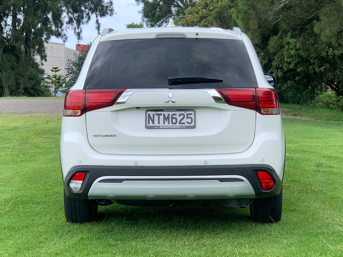 2021 Mitsubishi Outlander LS 2.4L Petrol 7 Seater Automatic