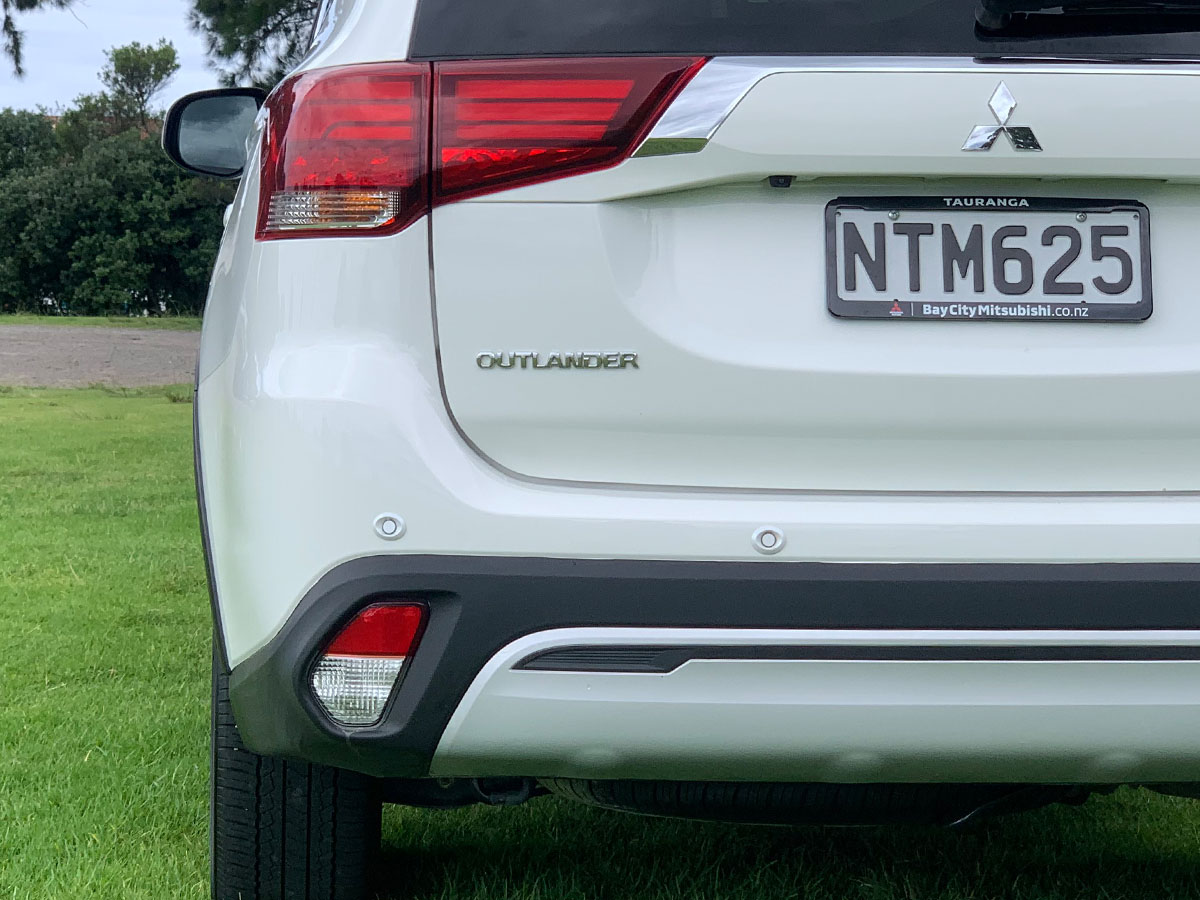 2021 Mitsubishi Outlander LS 2.4L Petrol 7 Seater Automatic