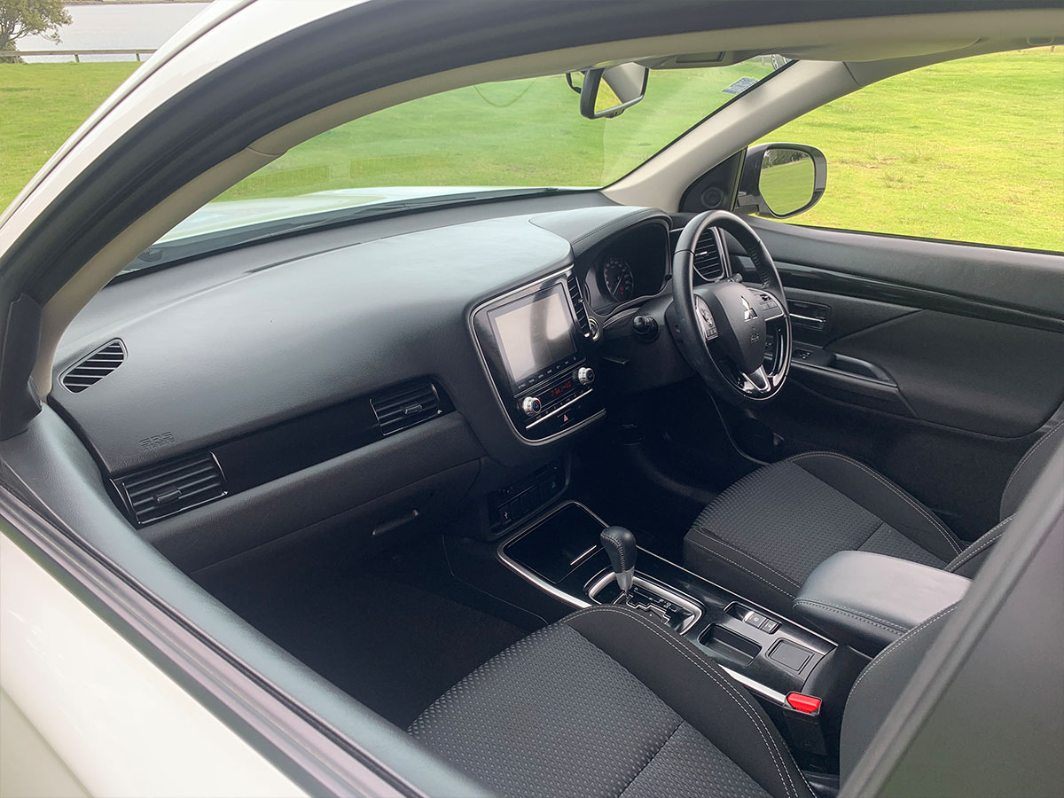 2021 Mitsubishi Outlander LS 2.4L Petrol 7 Seater Automatic