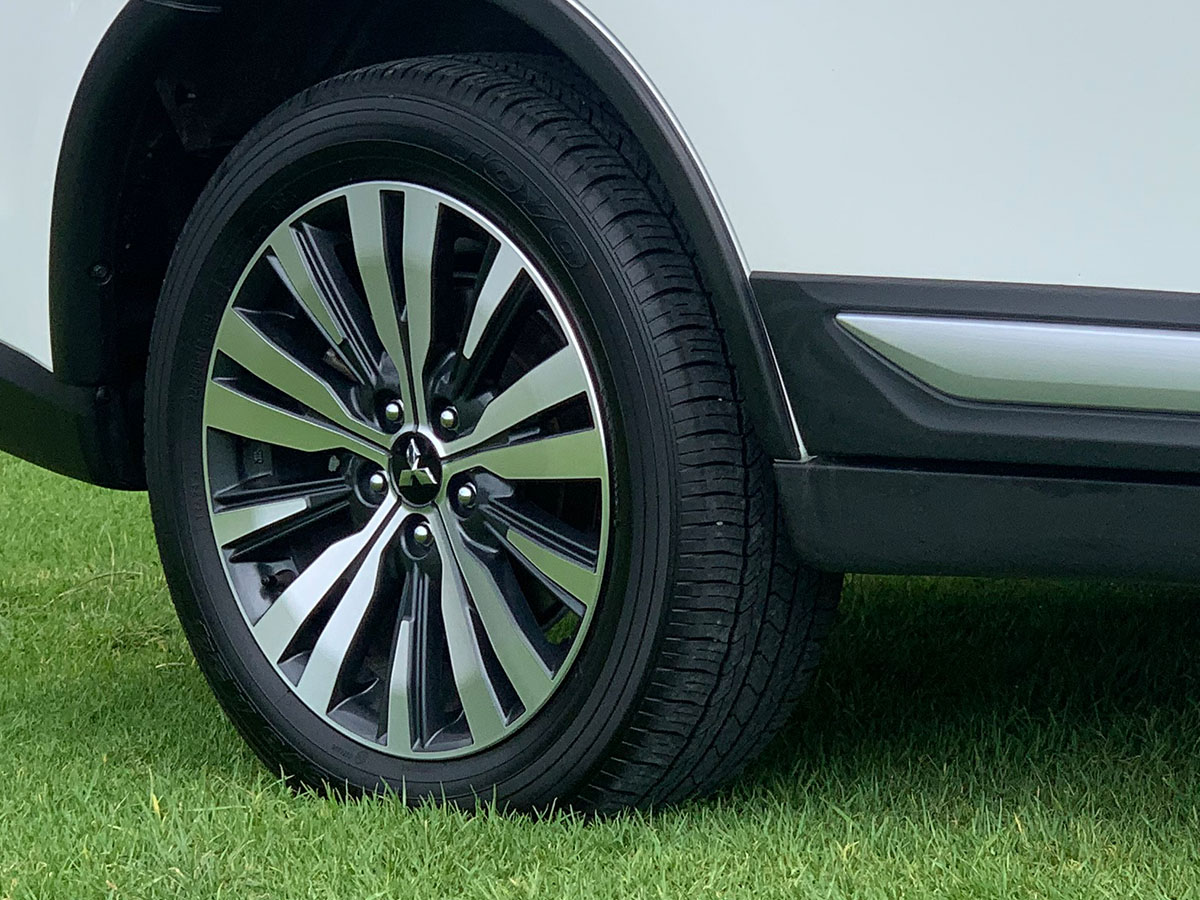 2021 Mitsubishi Outlander LS 2.4L Petrol 7 Seater Automatic