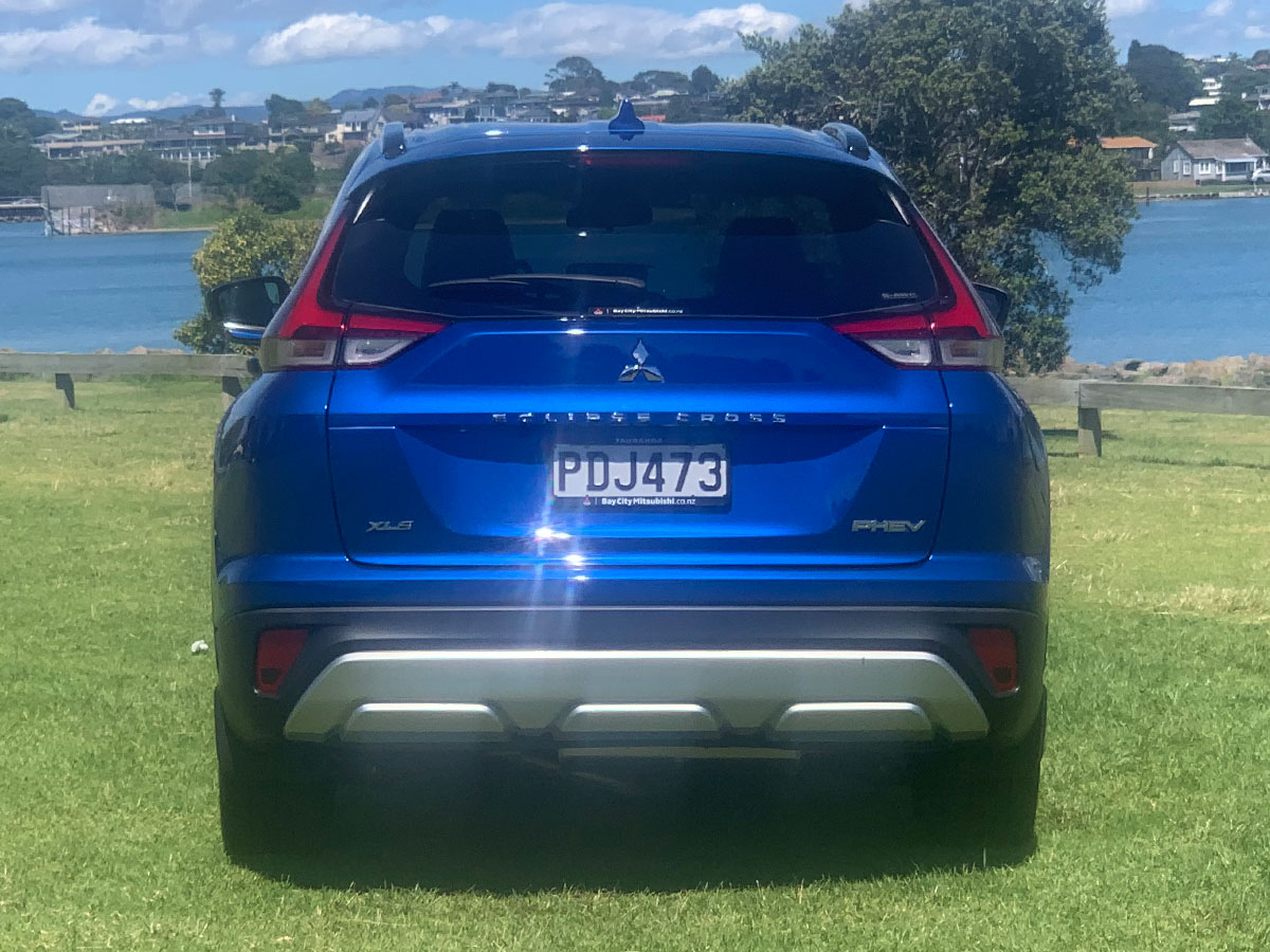 2022 Mitsubishi Eclipse Cross PHEV XLS 4WD HYBRID