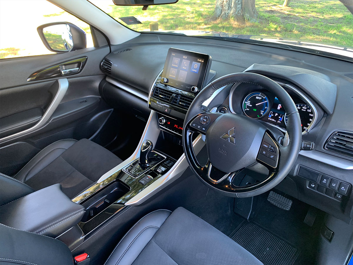 2022 Mitsubishi Eclipse Cross PHEV XLS 4WD HYBRID