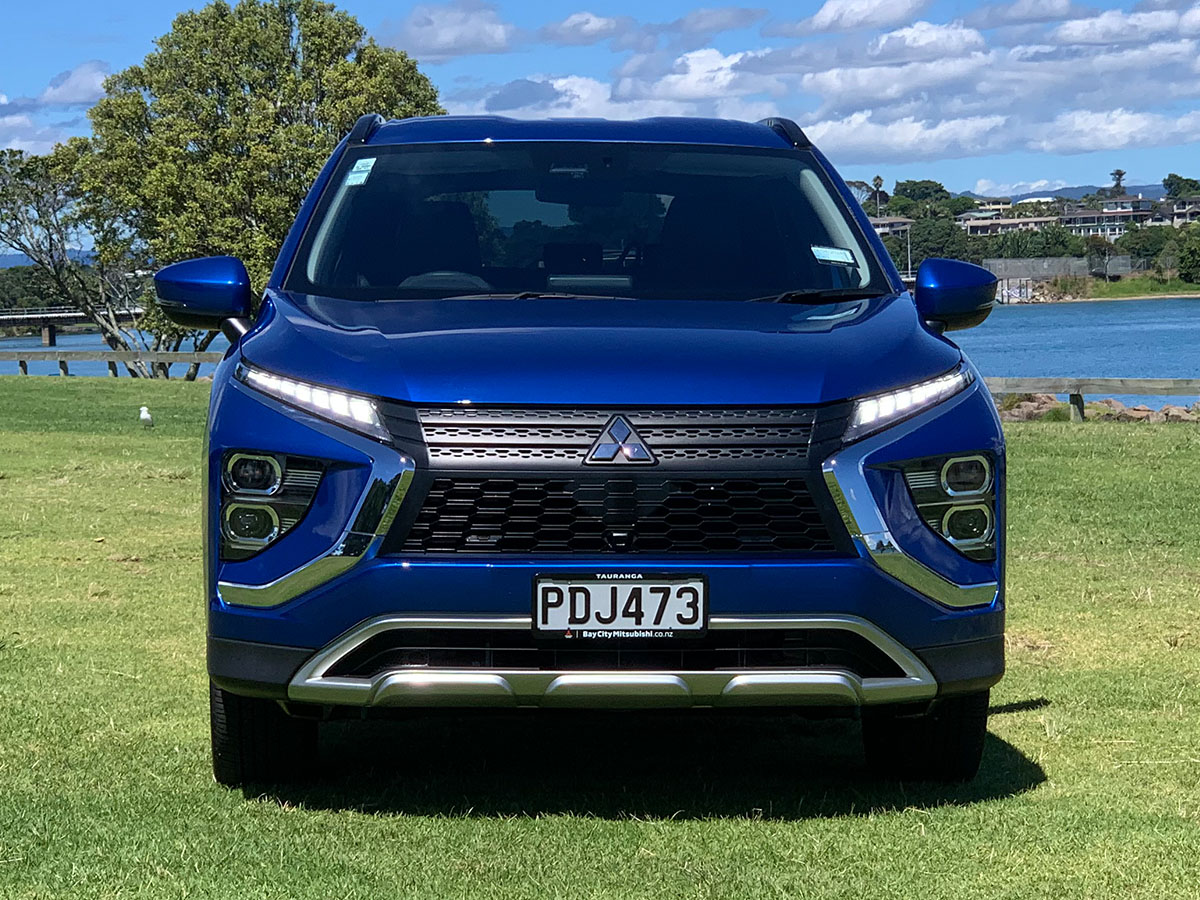 2022 Mitsubishi Eclipse Cross PHEV XLS 4WD HYBRID