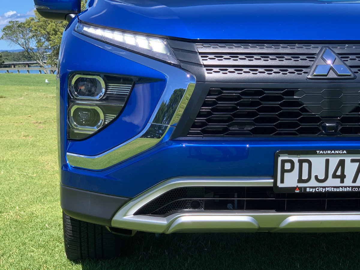 2022 Mitsubishi Eclipse Cross PHEV XLS 4WD HYBRID