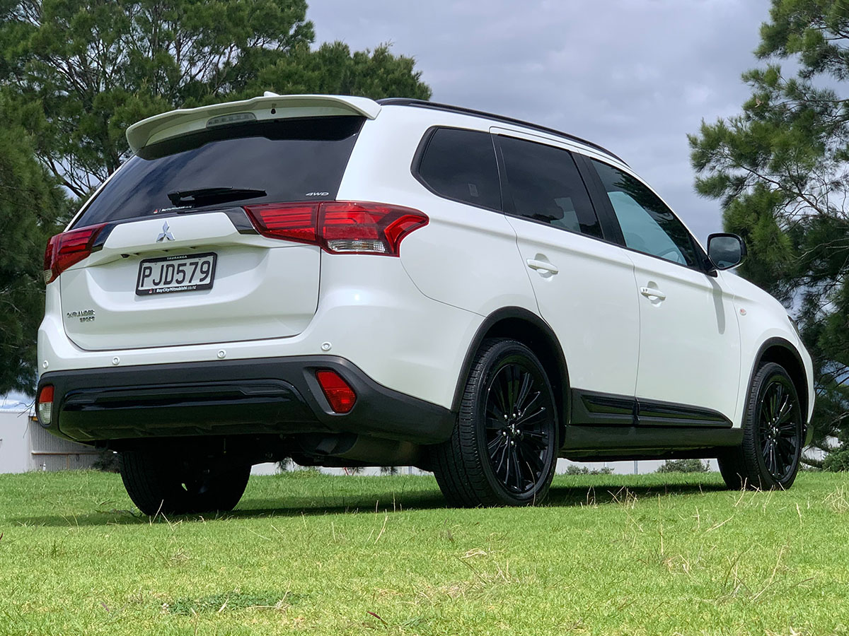 2022 Mitsubishi Outlander SPORT 4WD 2.4L Petrol 7 Seater