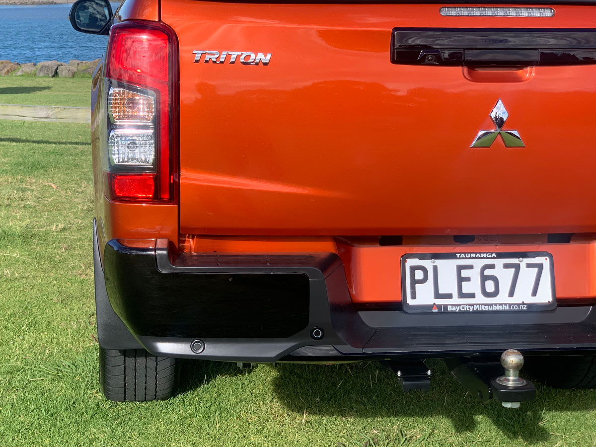 2022 Mitsubishi Triton GLSB 4WD 2.4L Diesel Turbo 6 Speed Auto