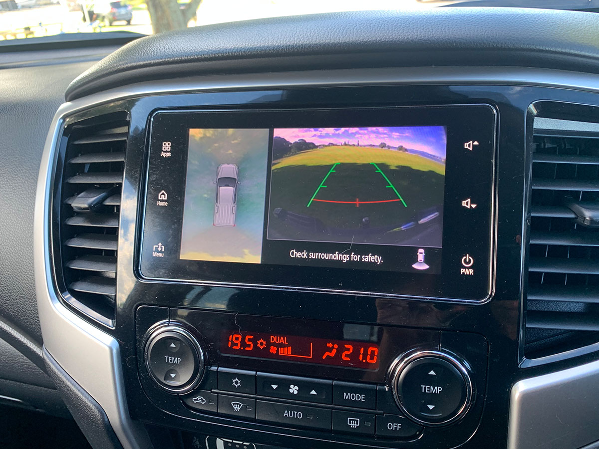 2022 Mitsubishi Triton GLSB 4WD 2.4L Diesel Turbo 6 Speed Auto