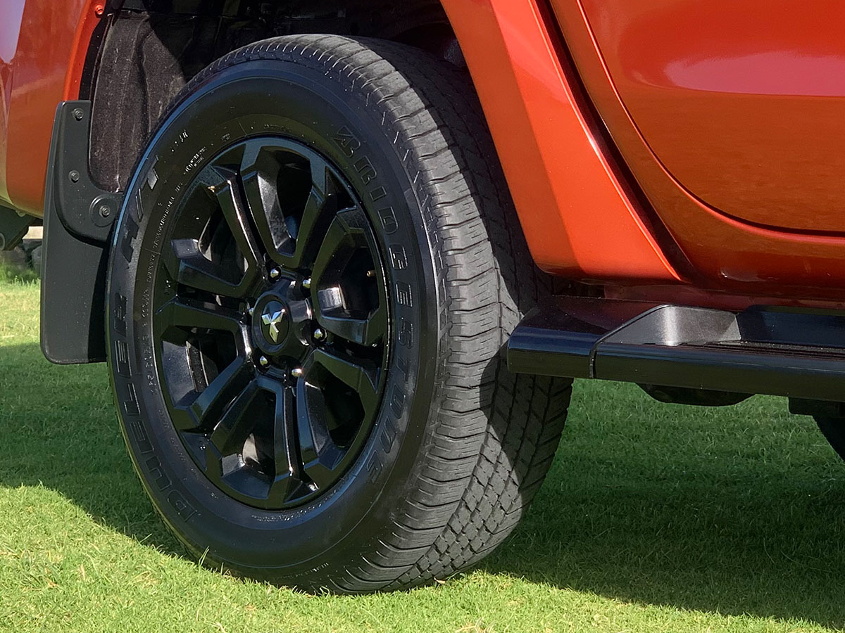 2022 Mitsubishi Triton GLSB 4WD 2.4L Diesel Turbo 6 Speed Auto