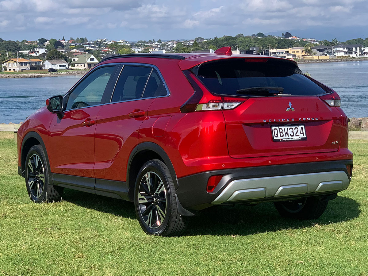 2023 Mitsubishi Eclipse Cross XLS 2WD