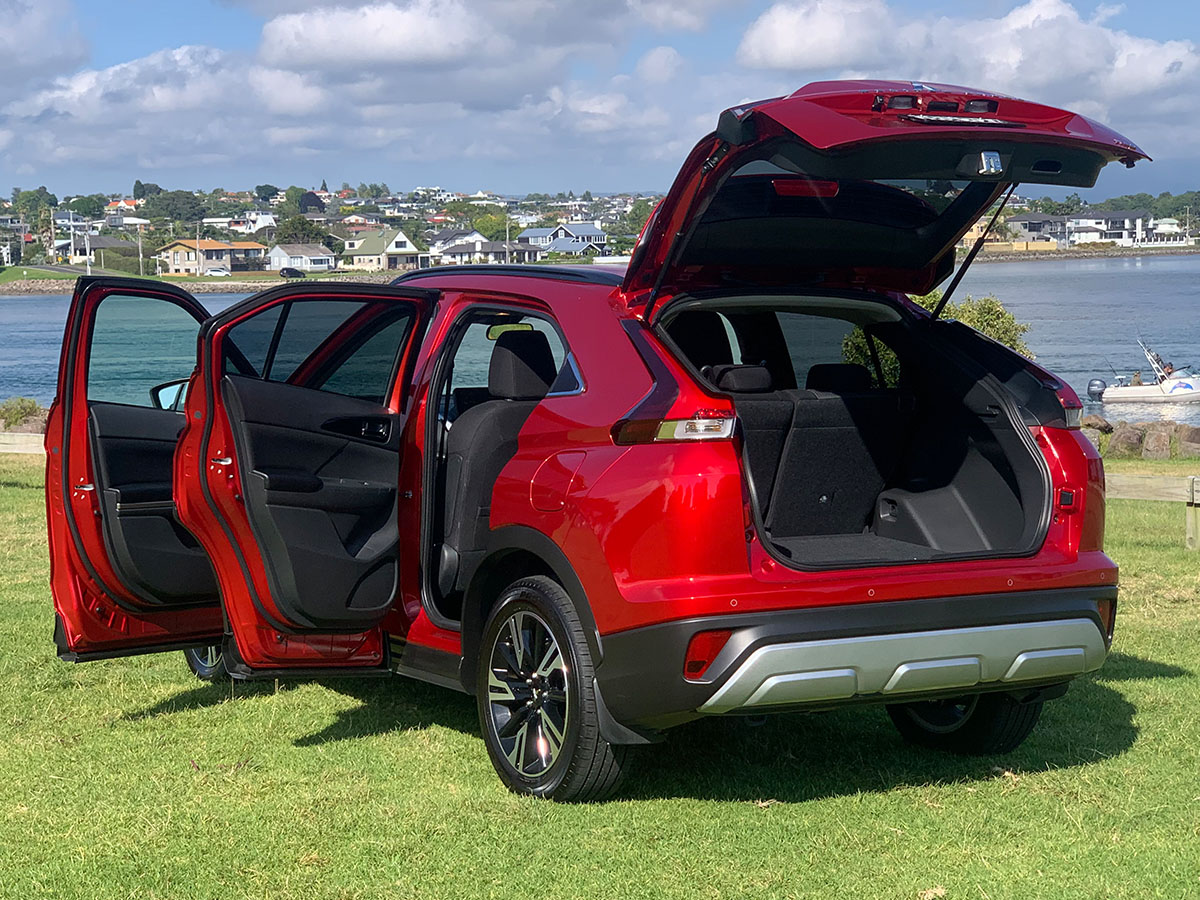 2023 Mitsubishi Eclipse Cross XLS 2WD