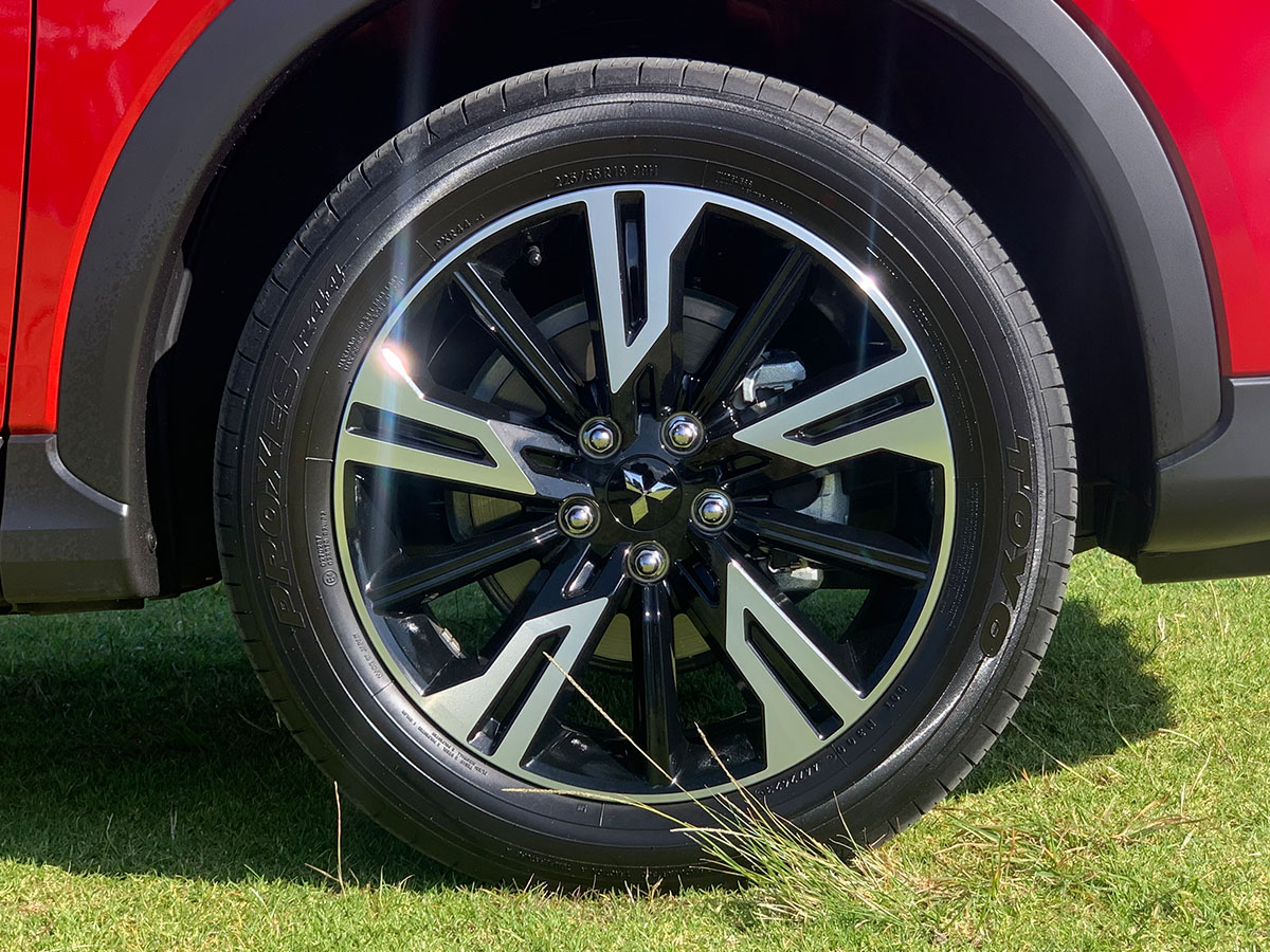 2023 Mitsubishi Eclipse Cross XLS 2WD