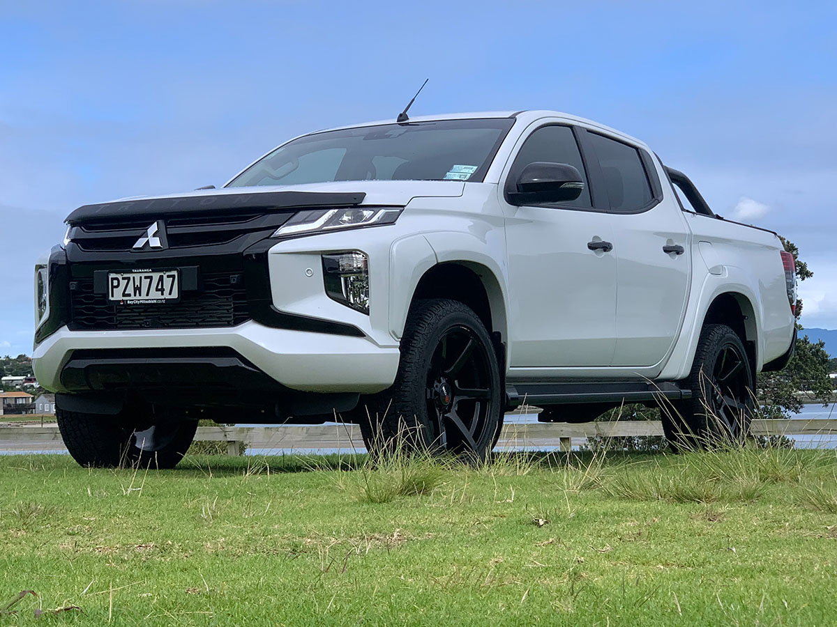 2023 Mitsubishi Triton GSR 4WD Auto 2.4L Diesel