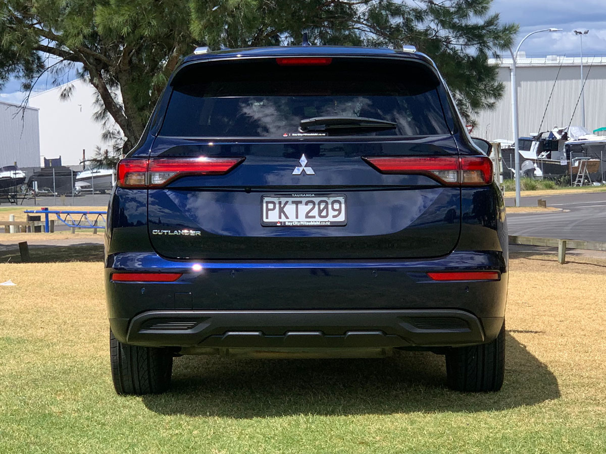 2022 Mitsubishi Outlander XLS 2WD 7 Seater 2.5L Petrol