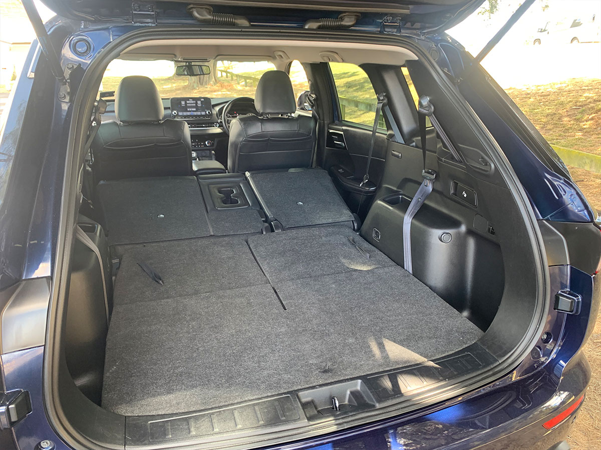 2022 Mitsubishi Outlander XLS 2WD 7 Seater 2.5L Petrol