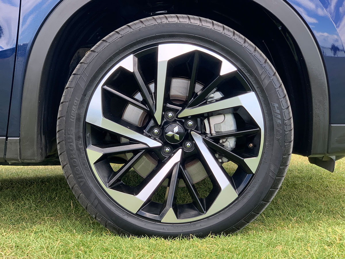 2022 Mitsubishi Outlander XLS 2WD 7 Seater 2.5L Petrol