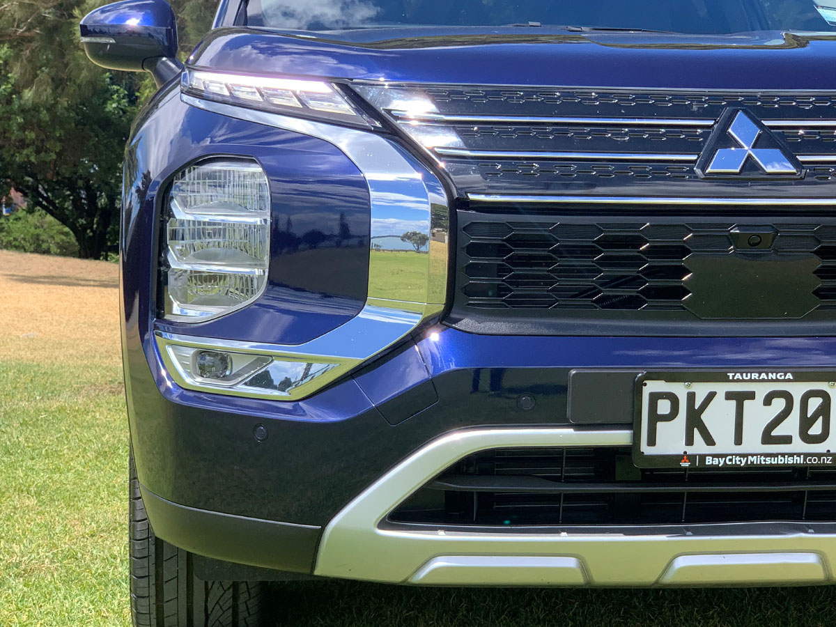 2022 Mitsubishi Outlander XLS 2WD 7 Seater 2.5L Petrol