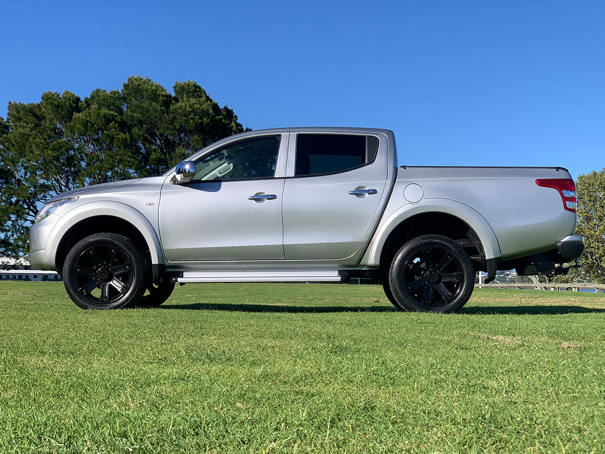 2016 Mitsubishi Triton GLXR 2.4L 2WD Diesel Turbo Automatic