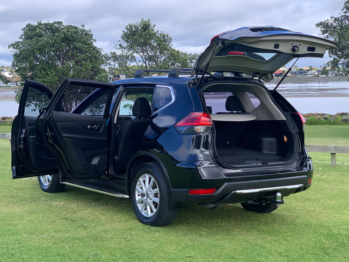 2017 Nissan X-Trail ST 4WD 2.5L Petrol