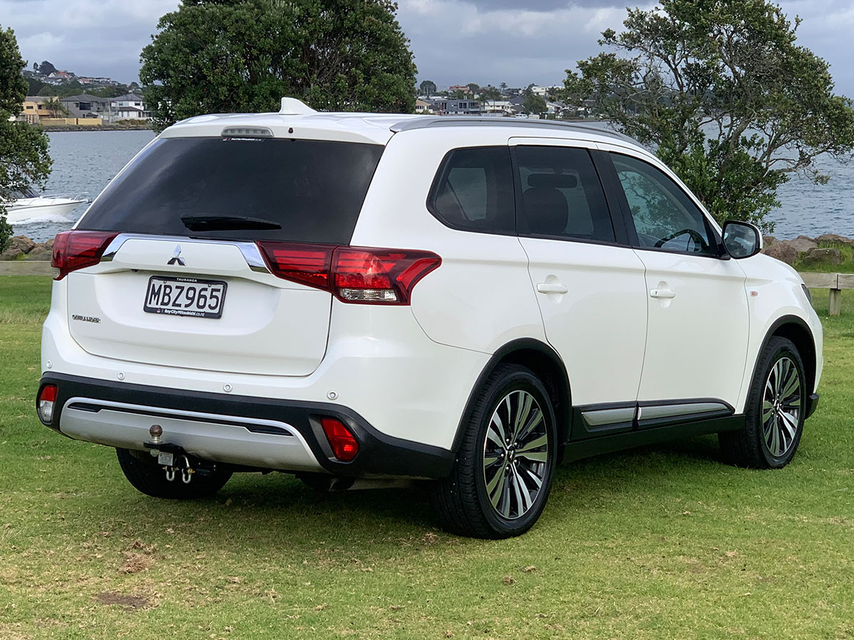 2019 Mitsubishi Outlander LS 2.4 Litre 2WD 7 Seater