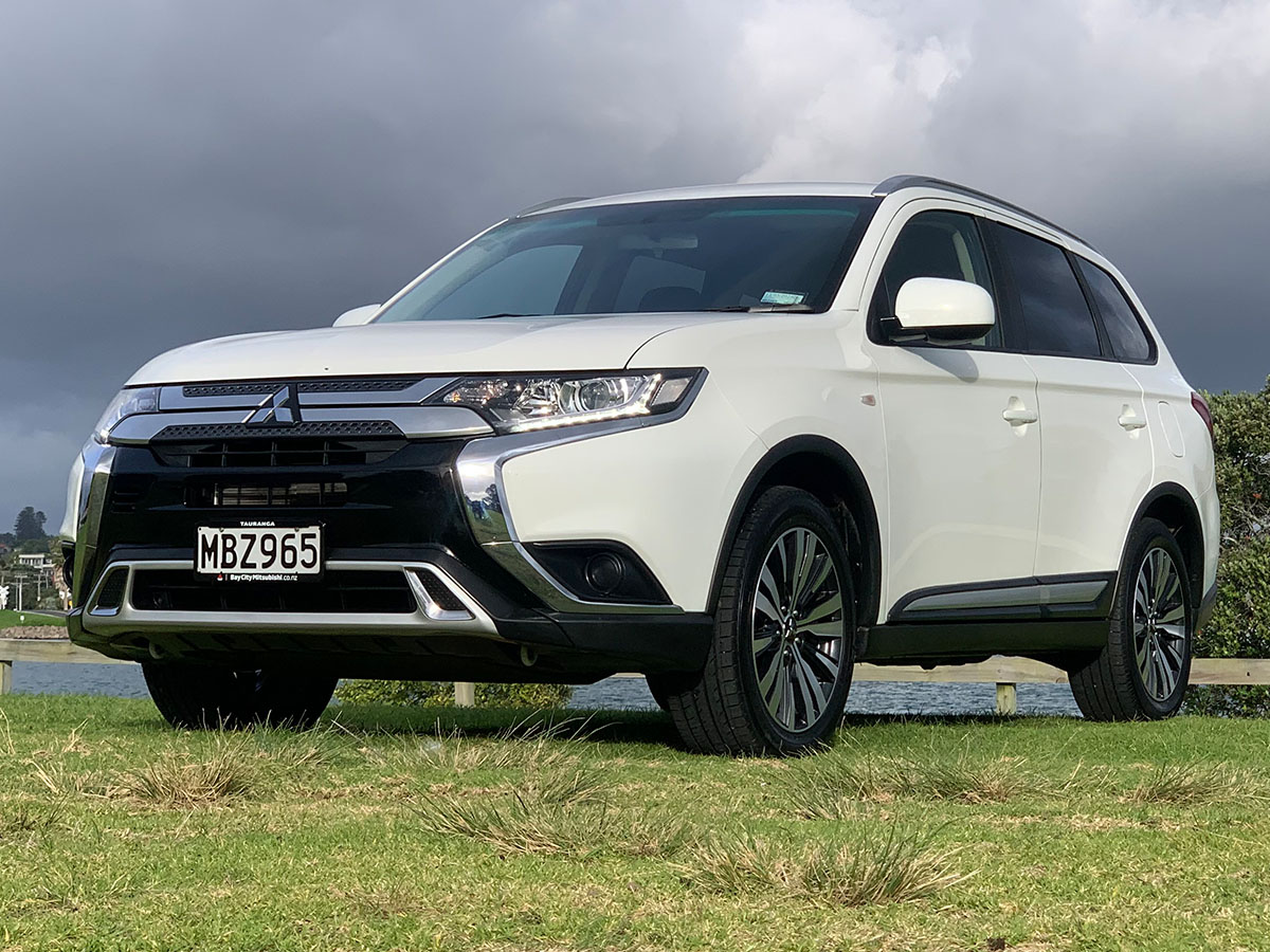 2019 Mitsubishi Outlander LS 2.4 Litre 2WD 7 Seater