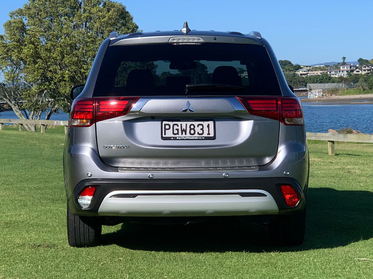 2022 Mitsubishi Outlander LS 2.4L Petrol 7 Seater Automatic