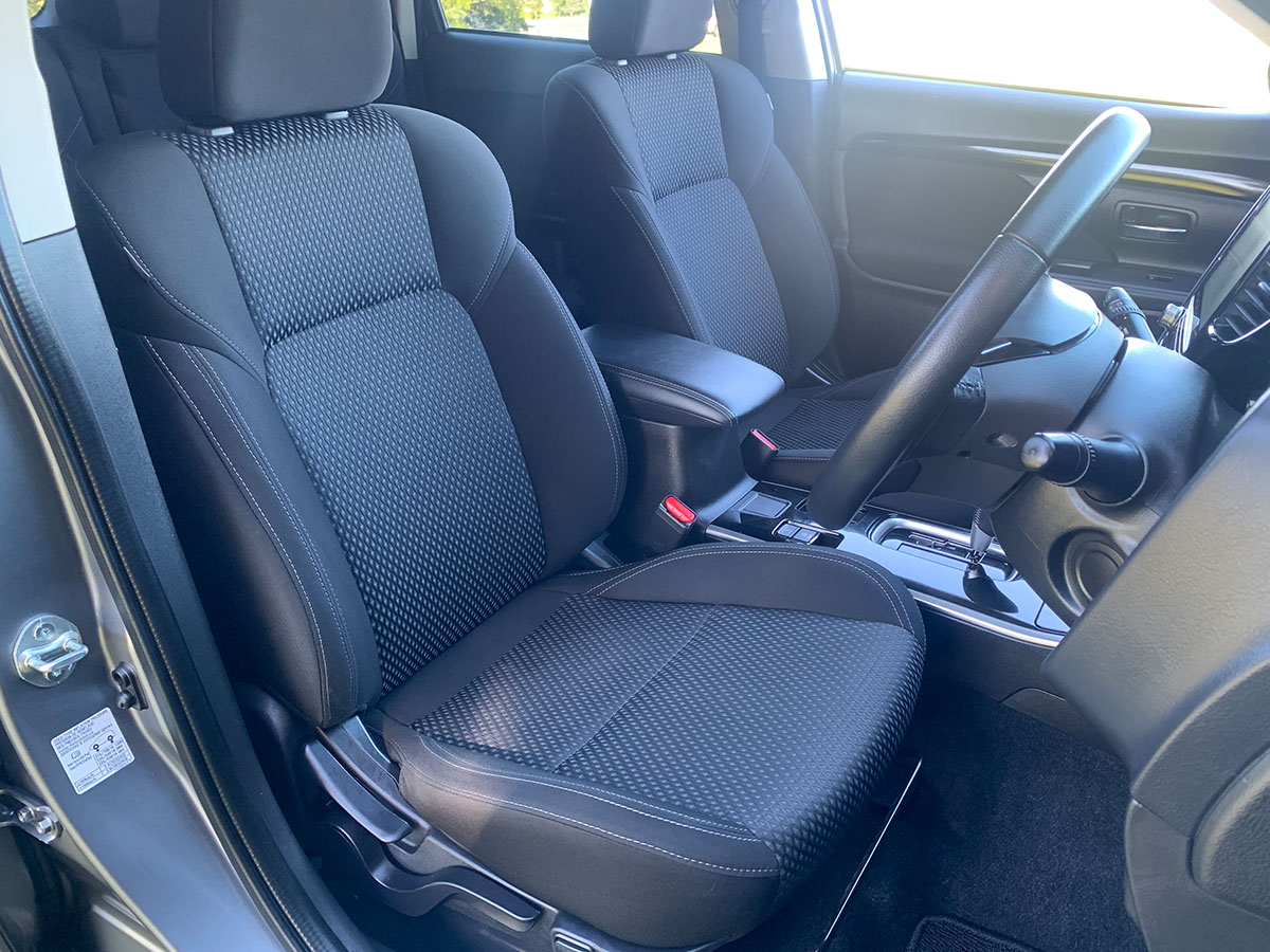 2022 Mitsubishi Outlander LS 2.4L Petrol 7 Seater Automatic