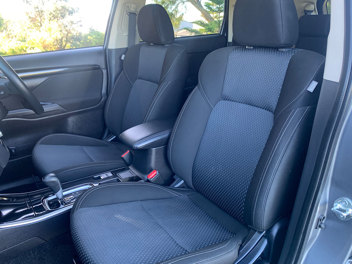 2022 Mitsubishi Outlander LS 2.4L Petrol 7 Seater Automatic