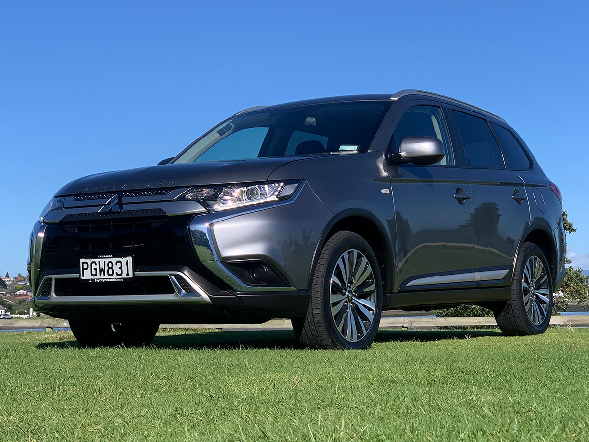 2022 Mitsubishi Outlander LS 2.4L Petrol 7 Seater Automatic