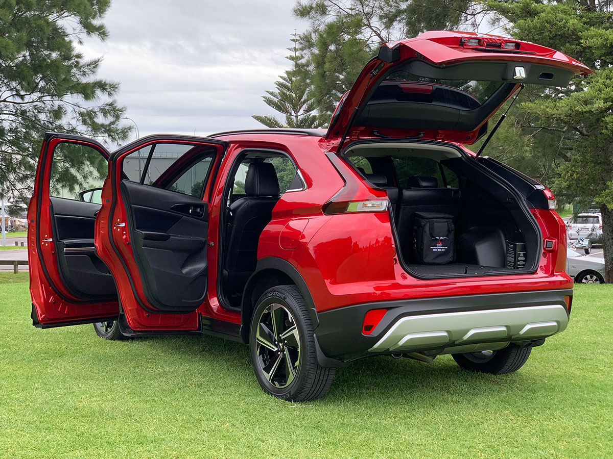 2023 Mitsubishi Eclipse Cross XLS PHEV HYBRID 4WD
