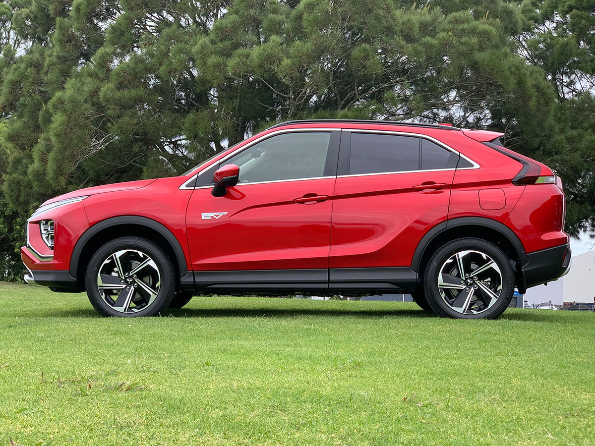 2023 Mitsubishi Eclipse Cross XLS PHEV HYBRID 4WD