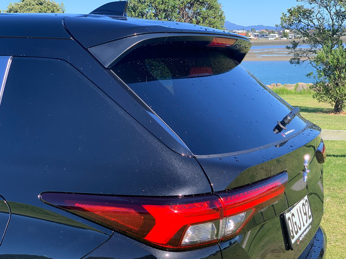 2023 Mitsubishi Outlander PHEV Sport 4WD Hybrid 7 Seater