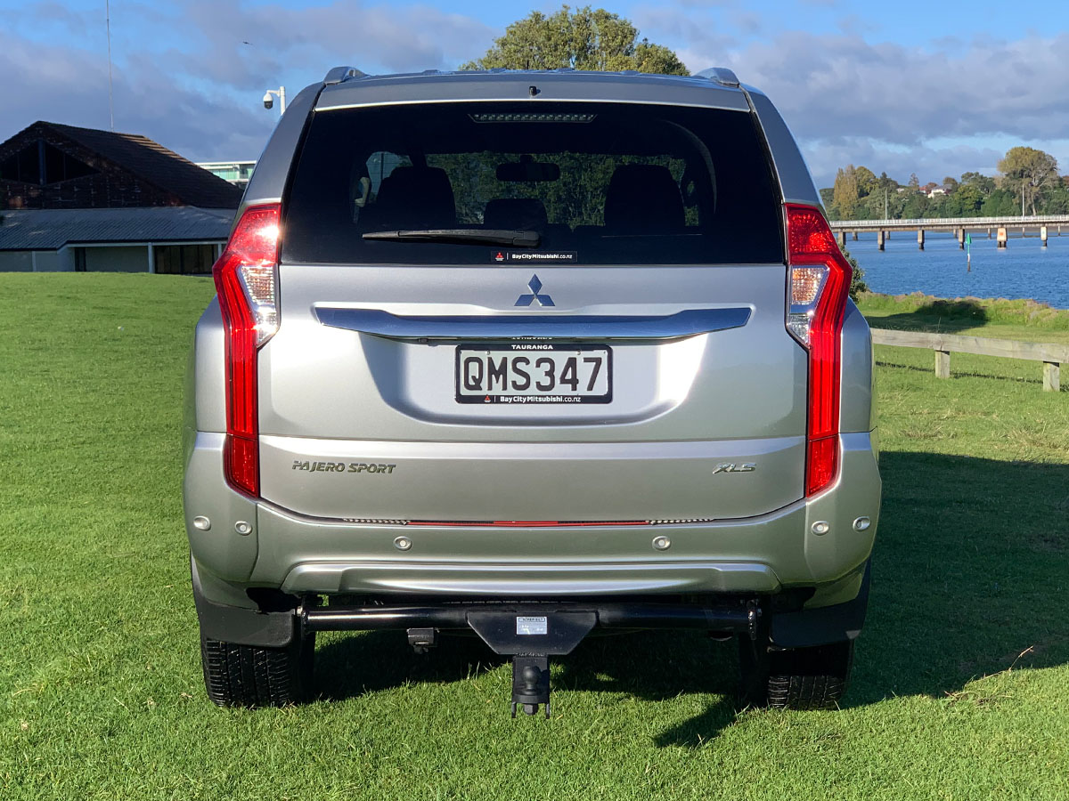 2017 Mitsubishi Pajero Sport XLS 2.4L Diesel 4WD 7 Seater