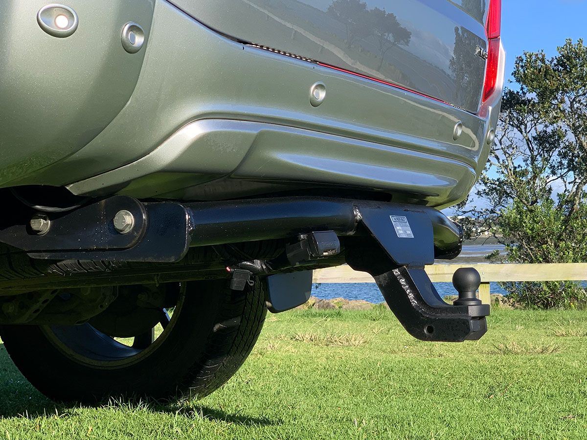 2017 Mitsubishi Pajero Sport XLS 2.4L Diesel 4WD 7 Seater