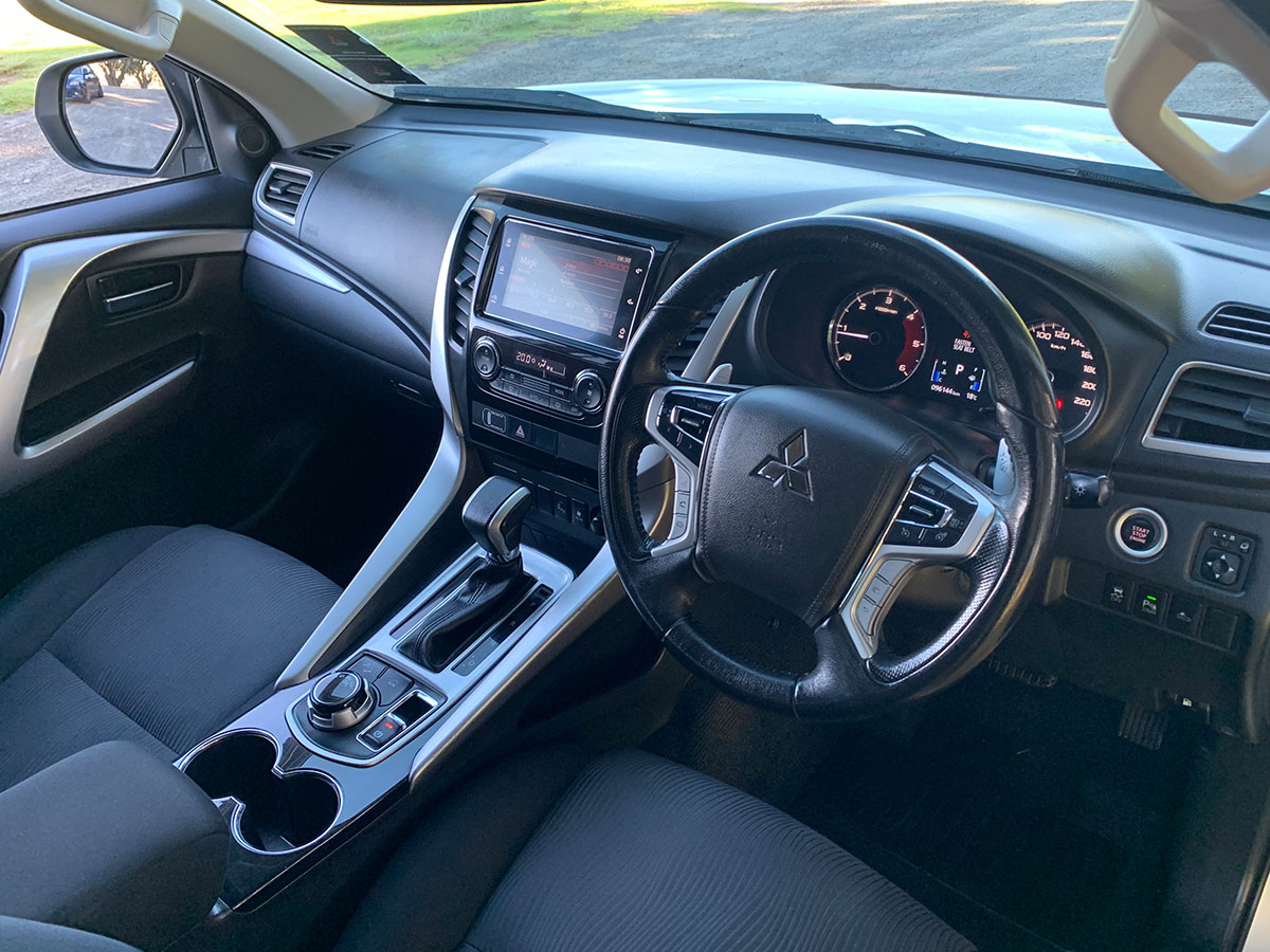 2017 Mitsubishi Pajero Sport XLS 2.4L Diesel 4WD 7 Seater