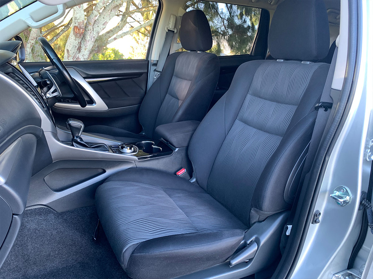 2017 Mitsubishi Pajero Sport XLS 2.4L Diesel 4WD 7 Seater