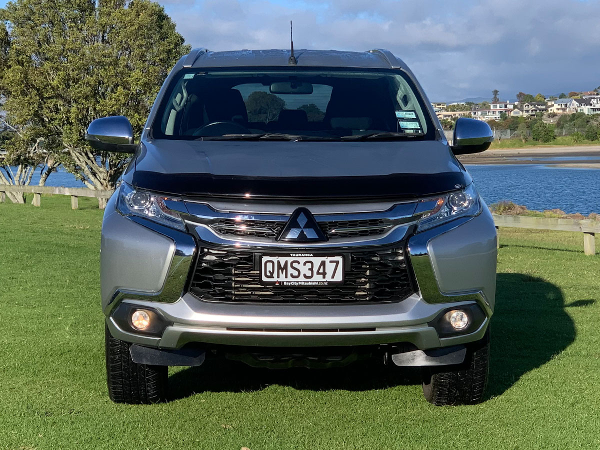 2017 Mitsubishi Pajero Sport XLS 2.4L Diesel 4WD 7 Seater