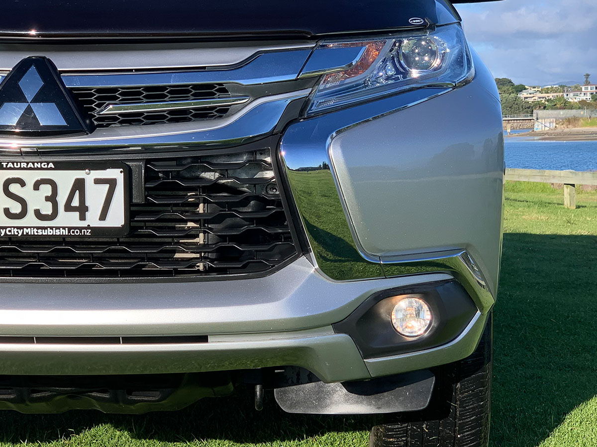 2017 Mitsubishi Pajero Sport XLS 2.4L Diesel 4WD 7 Seater