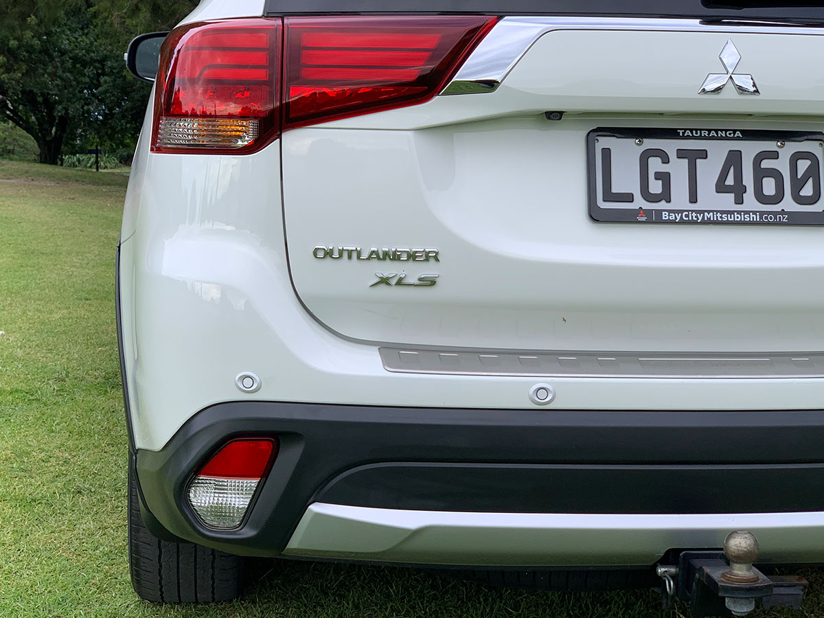 2018 Mitsubishi Outlander XLS 2.3L Diesel 4WD 7 Seater