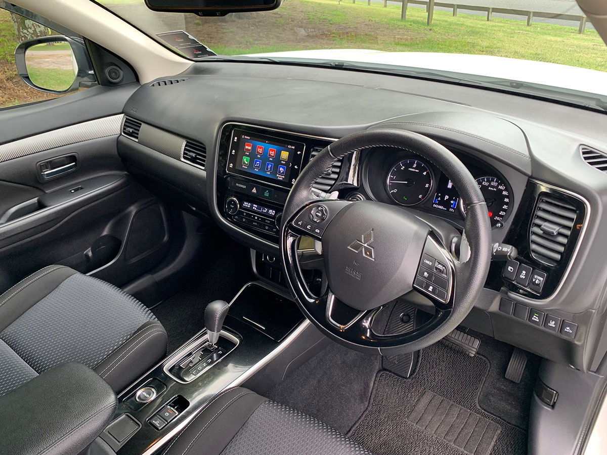 2018 Mitsubishi Outlander XLS 2.3L Diesel 4WD 7 Seater