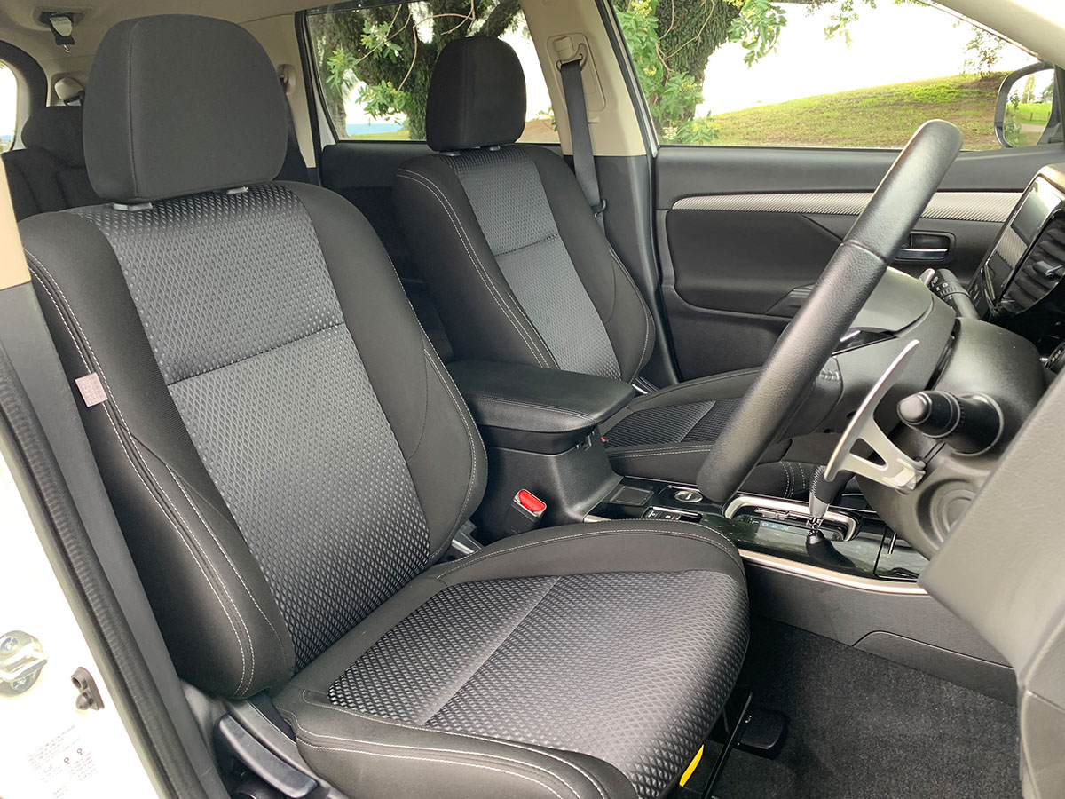 2018 Mitsubishi Outlander XLS 2.3L Diesel 4WD 7 Seater