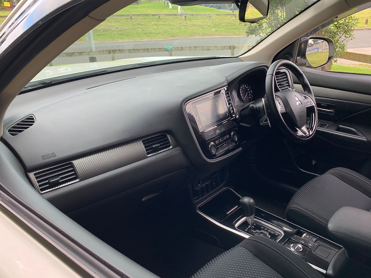 2018 Mitsubishi Outlander XLS 2.3L Diesel 4WD 7 Seater