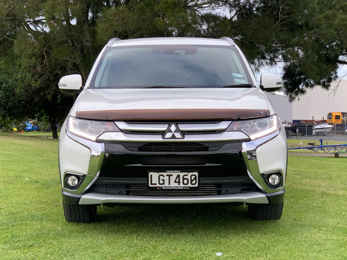 2018 Mitsubishi Outlander XLS 2.3L Diesel 4WD 7 Seater