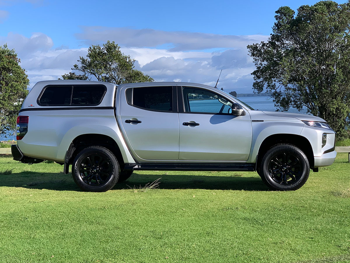 2022 Mitsubishi Triton GLSB 4WD 2.4L Diesel Turbo 6 Speed Auto